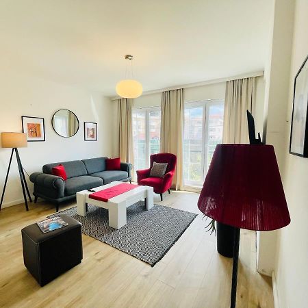 4 Llullat - City Center Apartment Pristina Eksteriør billede