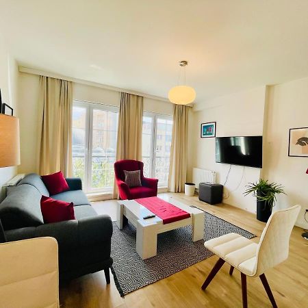 4 Llullat - City Center Apartment Pristina Eksteriør billede