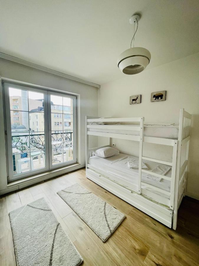 4 Llullat - City Center Apartment Pristina Eksteriør billede